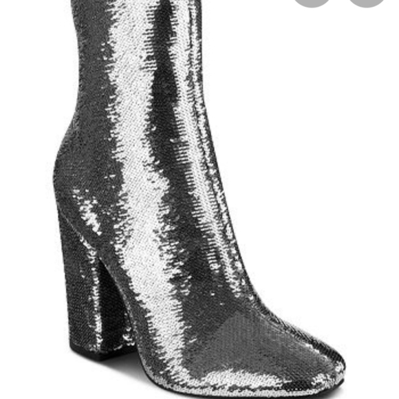 Kendall + Kylie Haedyn5 Sequined Block Heel Booties Silver -6.5 - Picture 2 of 5